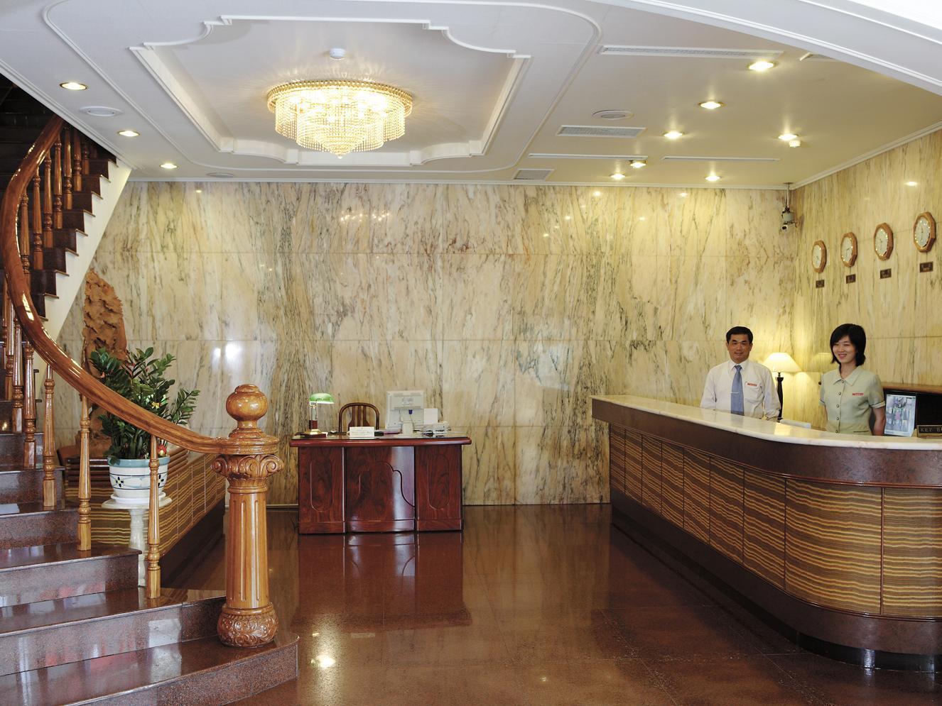Abbo Hotel Tainan Exterior photo