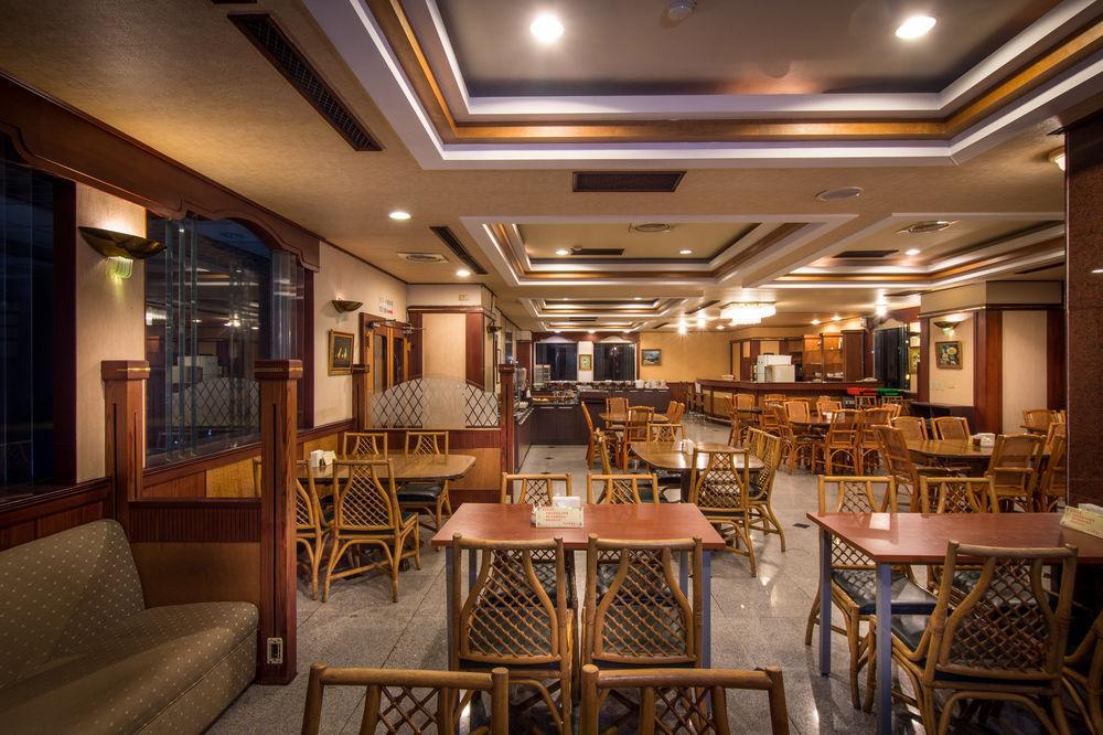 Abbo Hotel Tainan Exterior photo