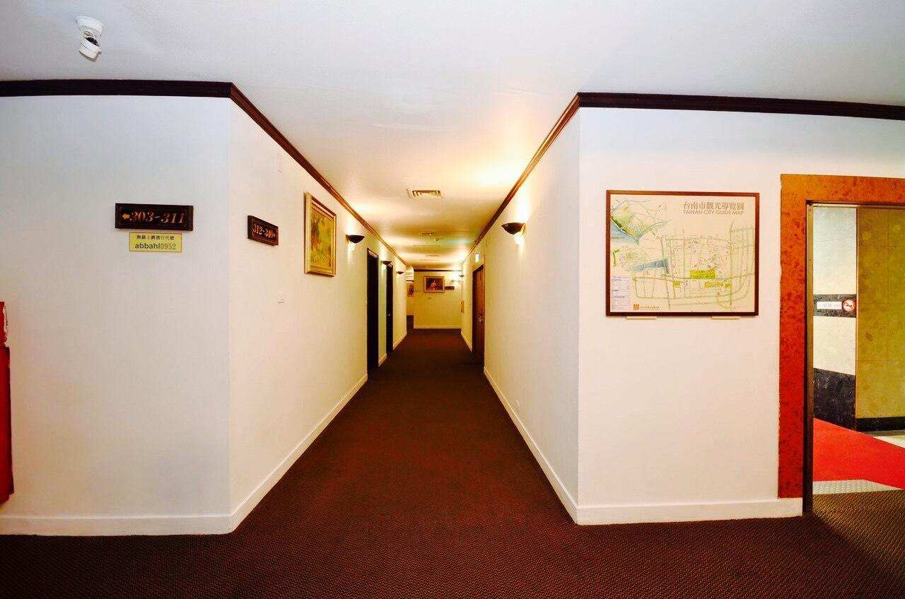 Abbo Hotel Tainan Exterior photo